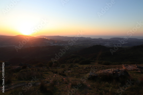 Puesto de sol desde el monte Adarra 