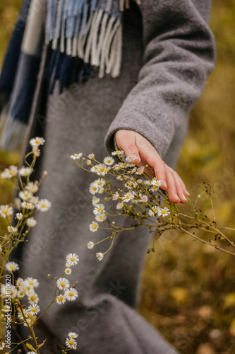 Wallpaper Mural hands of a man Torontodigital.ca