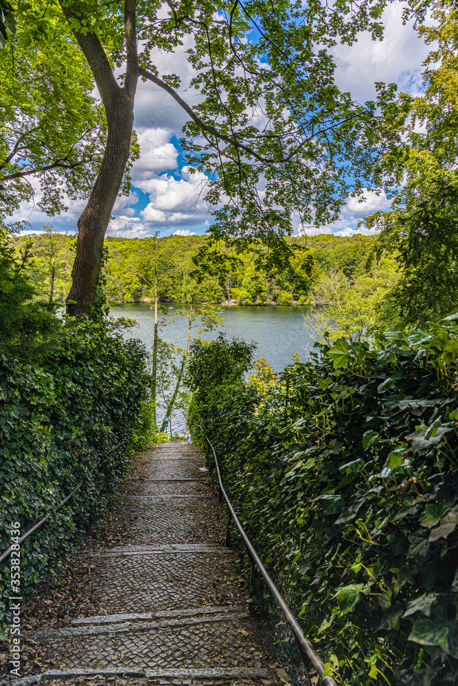 Üath to Lake called Schlachtensee in Berlin Üath to Lake called Schlachtensee in Berlin