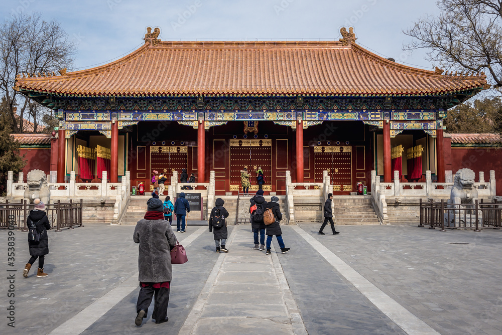 Fototapeta premium Xuan gateway of Shouhuang Palace in Jingshan imperial park in Beijing capital city of China