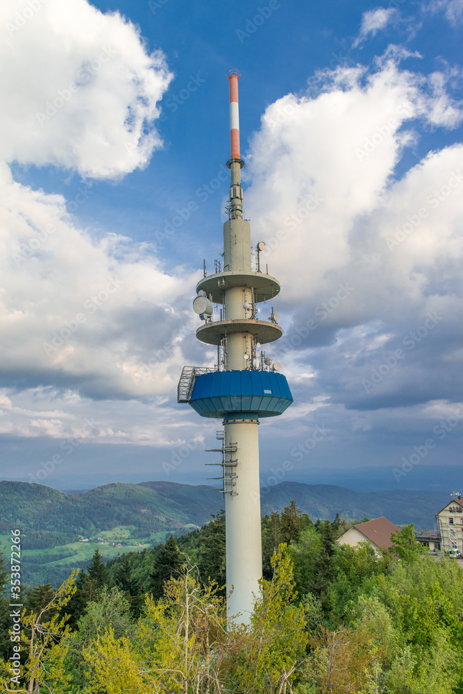 Obraz premium Fernmeldeturm Blauen