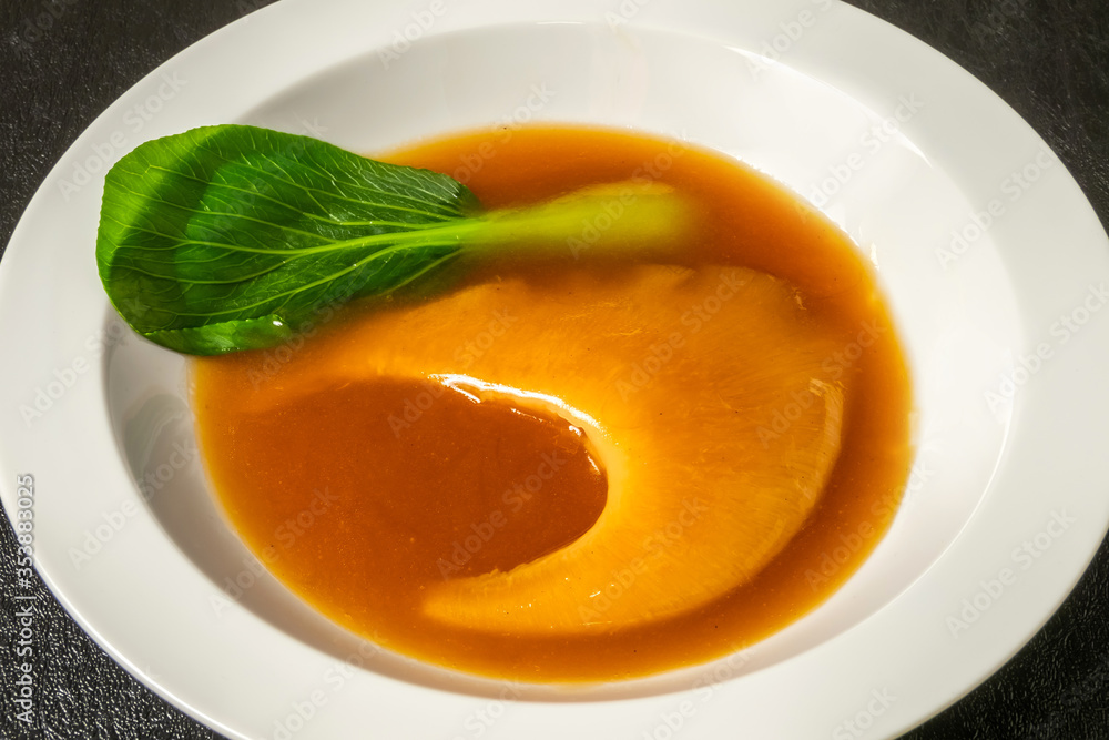 ふかひれの姿煮 luxury Chinese cuisine Shark fin simmered ふかひれの姿煮 luxury Chinese cuisine Shark fin simmered