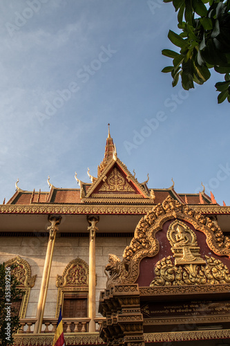 Preah Puth Mean Bon, a buddhist temple of Phnom Penh, Cambodia © Cesare Palma