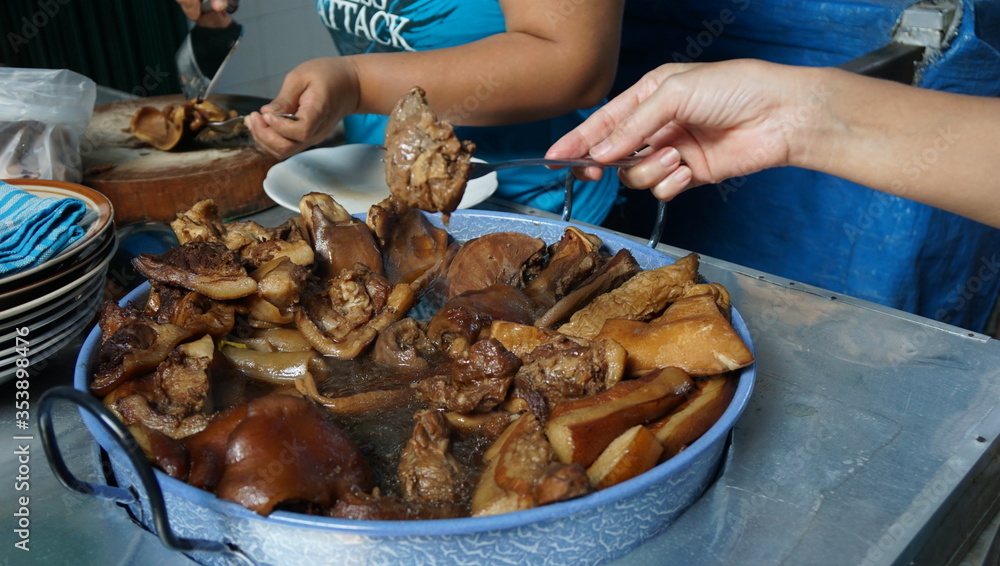 Sekba or bektim is a Chinese Indonesian pork offals stewed in mild soy sauce-based soup. The stew tastes mildly sweet and salty, made from soy sauce, garlic, and Chinese herbs. Sekba or bektim is a Chinese Indonesian pork offals stewed in mild soy sauce-based soup. The stew tastes mildly sweet and salty, made from soy sauce, garlic, and Chinese herbs.