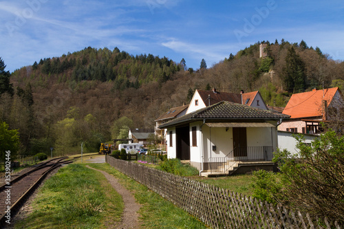 Wallpaper Mural Bahnhof Erfenstein, wird angefahren vom Kuckucksbähnel in der Pfalz Torontodigital.ca