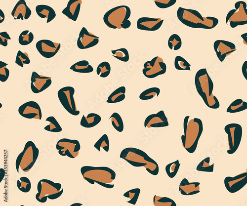 Animal print, leopard skin seamless pattern. Trendy colors © evamarina
