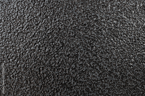 The texture of the corrosion-resistant coating of the metal surface