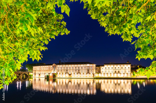 Toulouse, river Haute-Garonne, Midi Pyrenees, southern France.