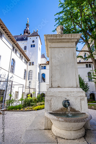 Le Grand Hôtel-Dieu de Lyon