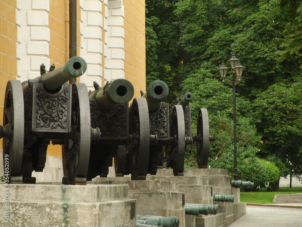 ancient cannons in the Moscow Kremlin
