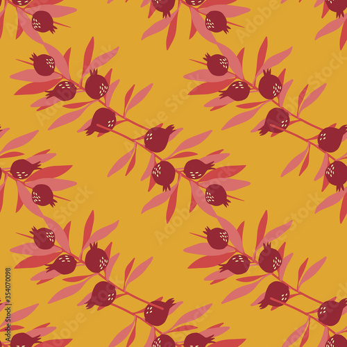 Leaves and berries seamless pattern in vintage style. Floral wallpaper. Botanical print. © smth.design