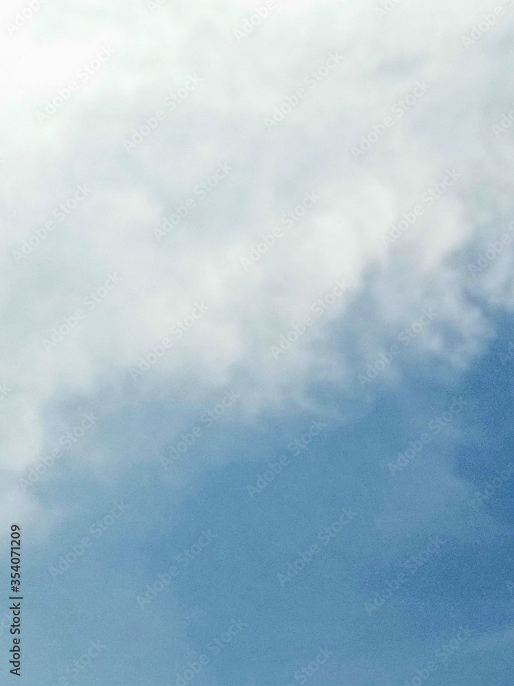 Obraz premium Beautiful Blue Sky and White Clouds.