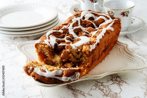 Canvas Print apple fritter loaf bread cake sliced