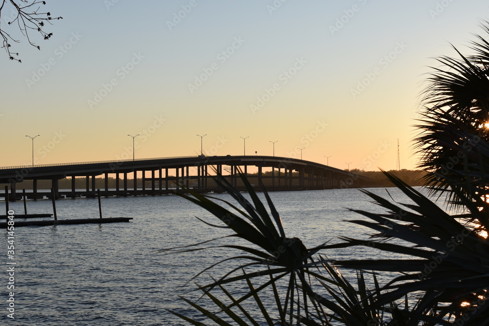 Fototapeta premium Down by the river at sunrise