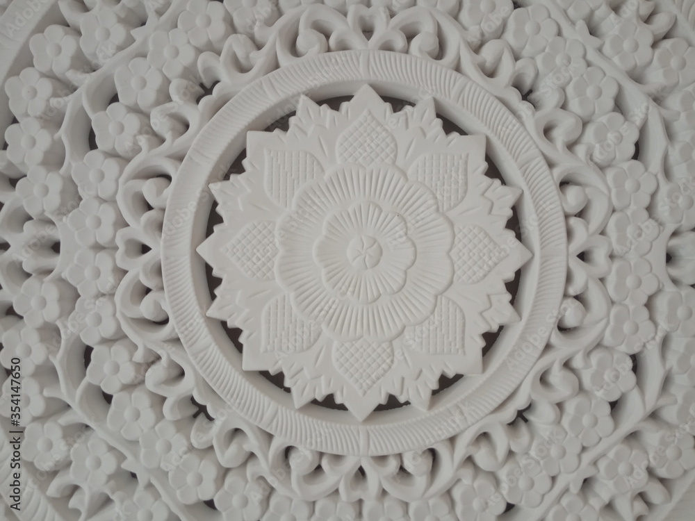 Obraz premium White Stucco moulding, samples of a stucco moulding from plaster 