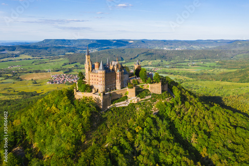 Burg Hohenzollern am Abend