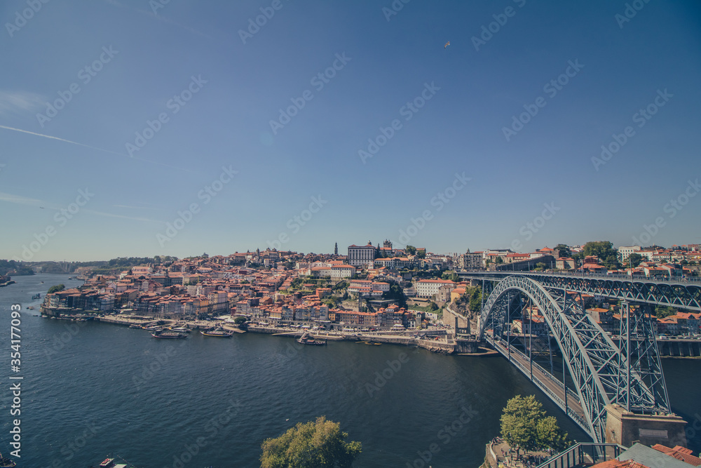 Fototapeta premium Bridge Over the Douro River in Porto