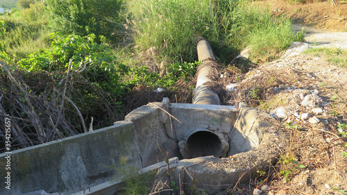 Exposed irrigation through and pipe