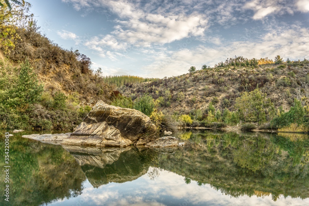 Fototapeta premium lake in the forest