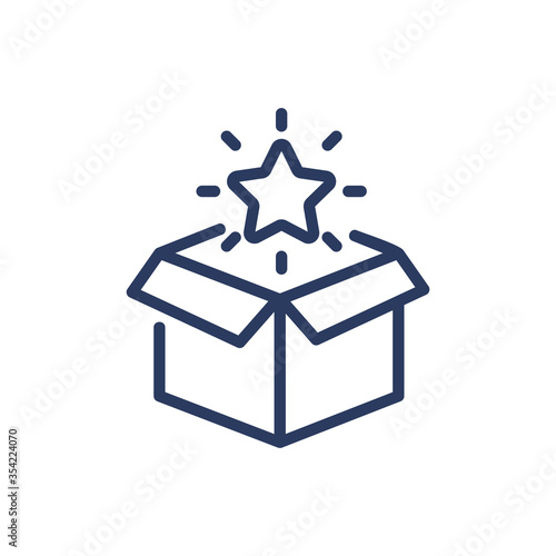Open box with star thin line icon. Order delivery, customer award, bonus isolated outline sign. Loyalty program, benefit, marketing concept. Vector illustration symbol element for web design and apps