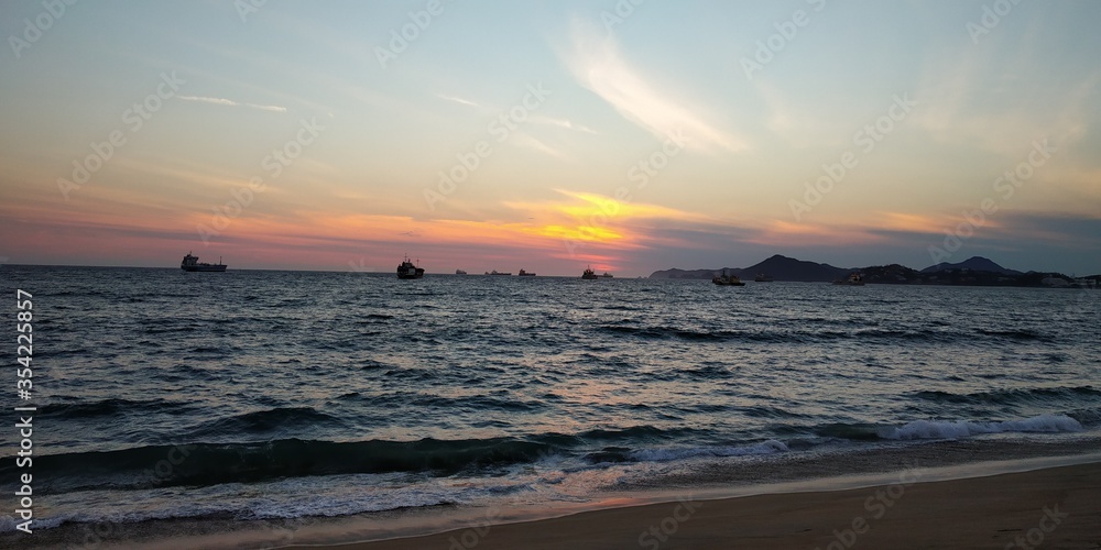 Fototapeta premium sunset on the beach