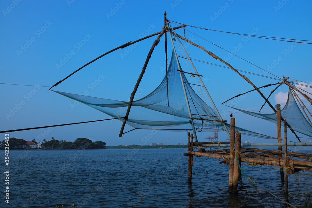 
Flickr
Cheenavala. Chinese fishing nets in fort cochi