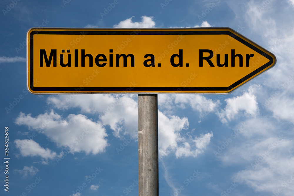 Fototapeta premium Wegweiser Mülheim a. d. Ruhr