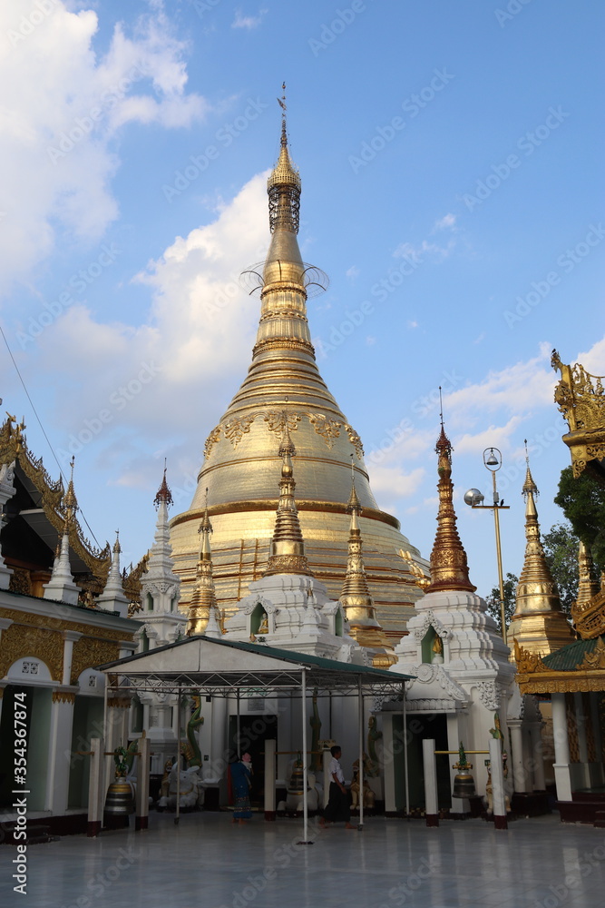 Fototapeta premium Pagode Shwedagon à Yangon, Myanmar