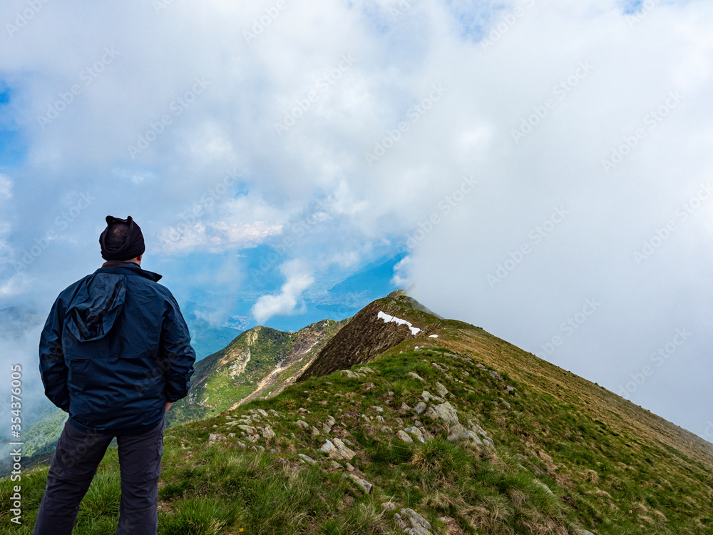 Fototapeta premium Trekking scene on Lake Como alps