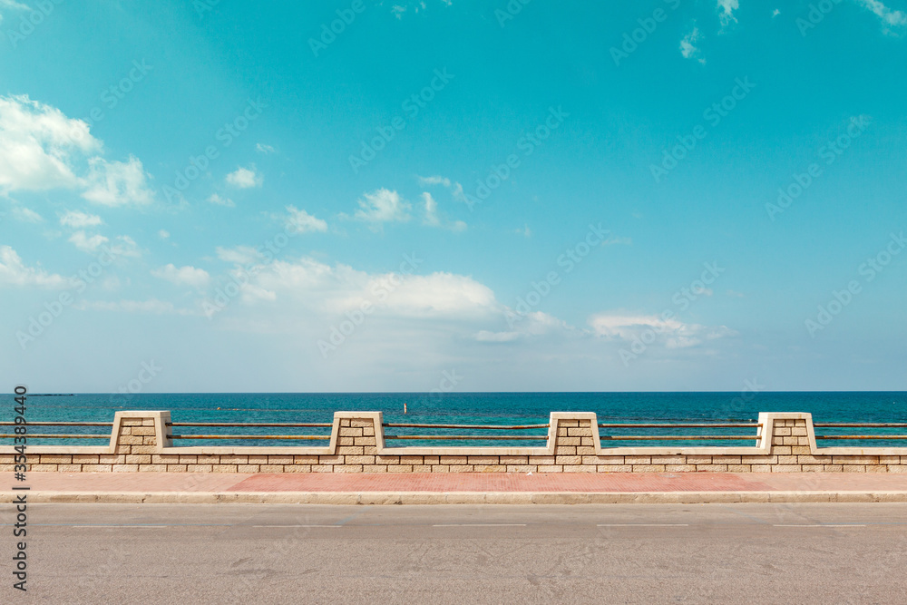 Fototapeta premium Sea view in the city