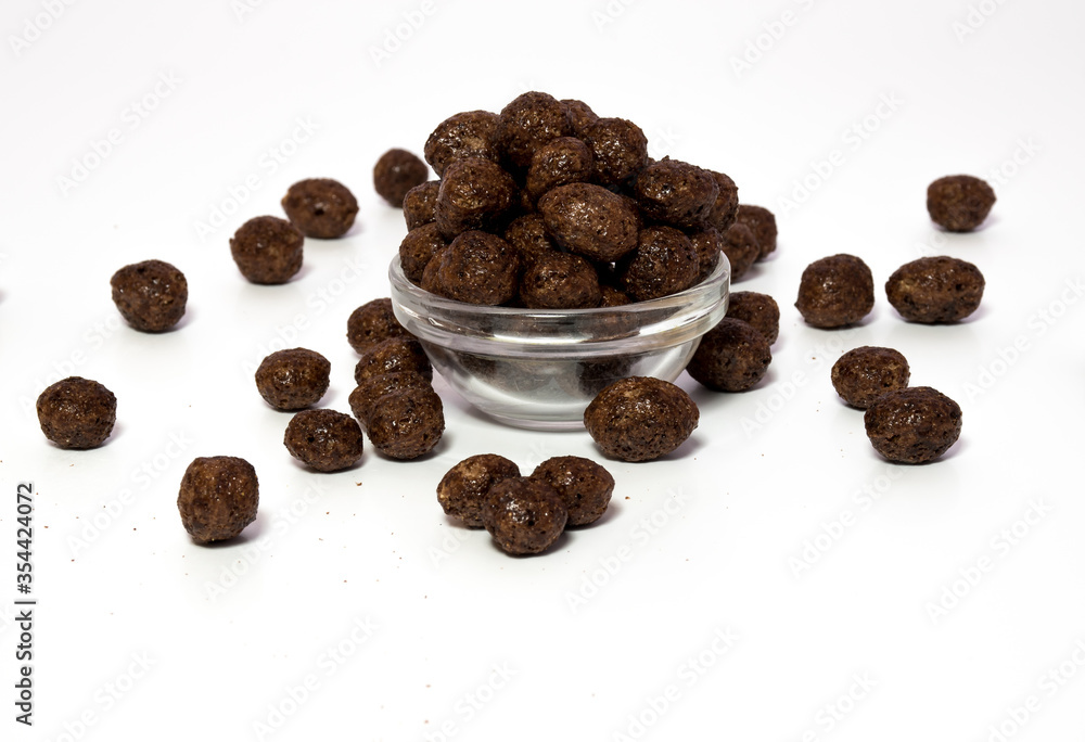 Tilskynde Ødelægge Takt Crispy chocolate balls in a bowl Stock Photo | Adobe Stock
