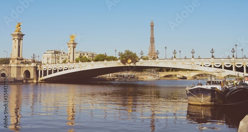 PONT ALEXANDRE III PARIS © LAURENCE