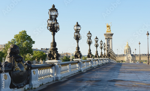 PONT ALEXANDRE III PARIS © LAURENCE