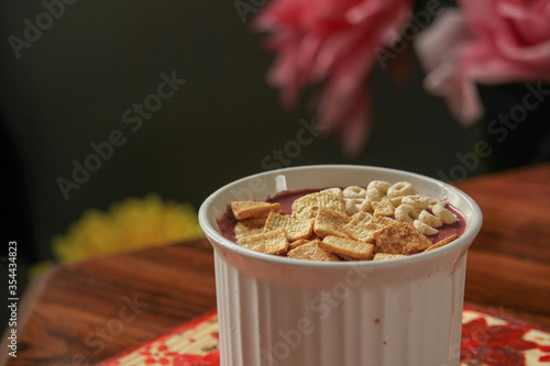 Healthy breakfast recipes with mixed fruit, oatmeal, date bananans.  