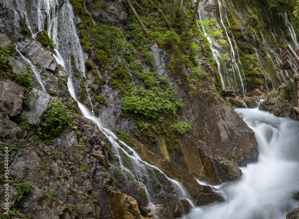 Weg durch die Klamm, Wasserfall Wimbachklamm Reise Bayern