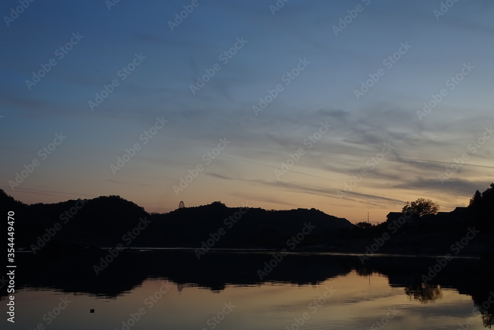 Obraz premium 夕暮れ