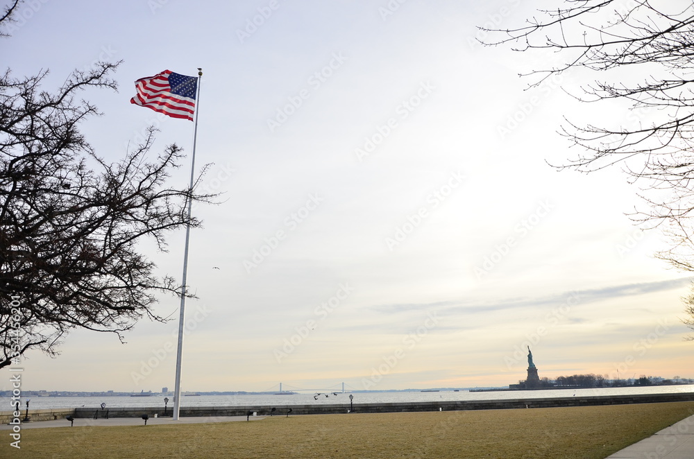 Fototapeta premium american flag on the pier