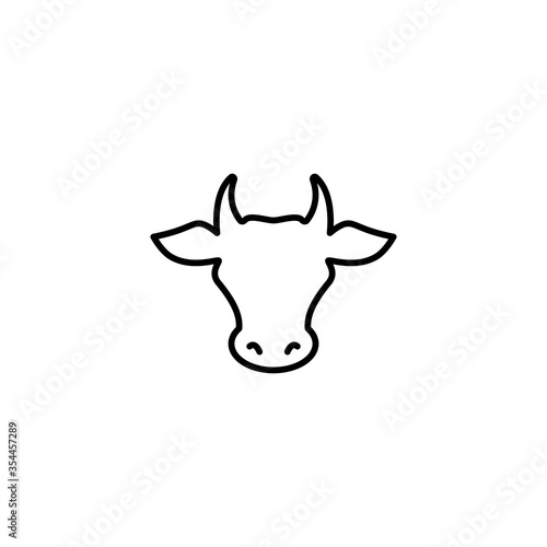 Cow head. line icon. Farm Animal. Beef, milk, lactose symbol.