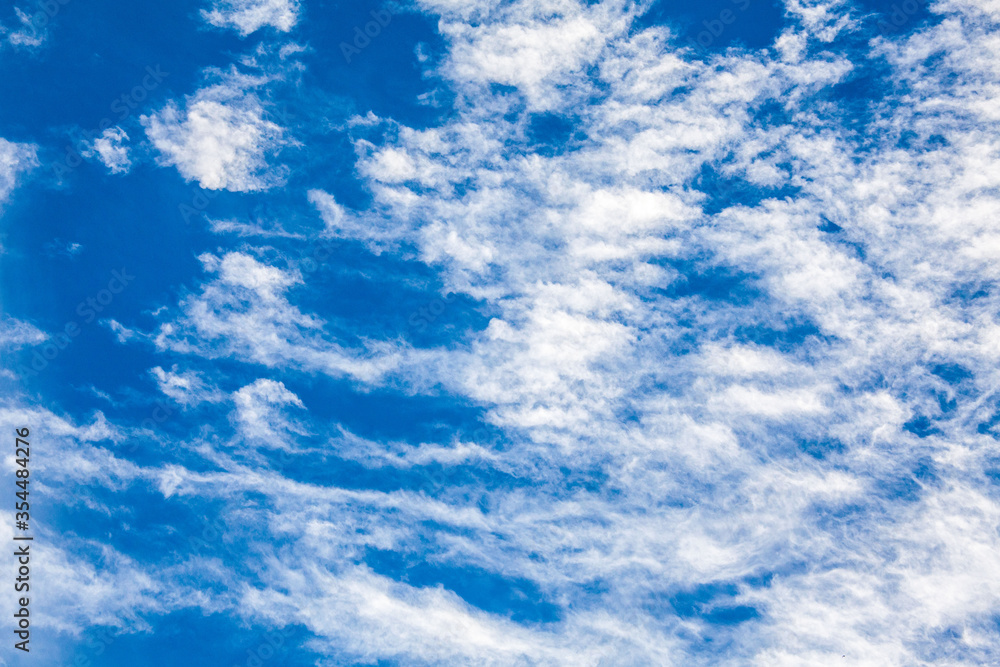 Fototapeta premium Blue sky with white cloud for background