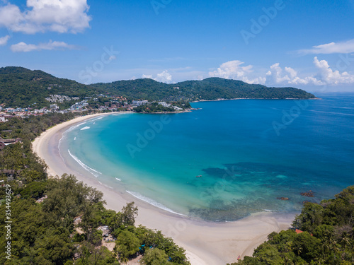 The beach and the white sandy beach are beautiful and adorn the Andaman sea to be colorful.