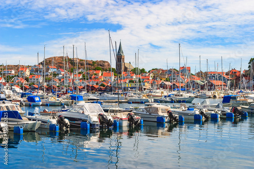 Quadro em tela View in a marina with many boats in Fjällbacka on the Swedish coast