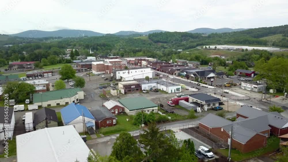 Sparta NC Aerial Pullout, Sparta North Carolina in 4k Sparta NC Aerial Pullout, Sparta North Carolina in 4k