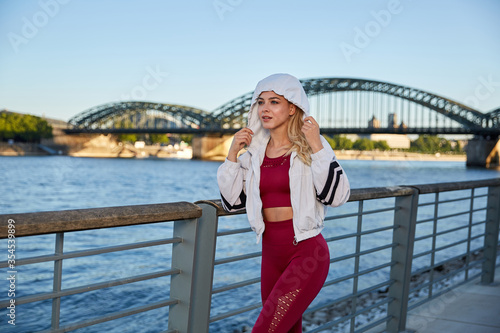 Young attractive woman ready for the early morning outdoor workouts © Marc Zimmermann
