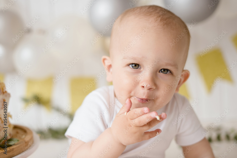 birthday; baby; child; cake; first; one; boy; holiday; celebrate; kid; toddler; sweet; beautiful; cute; balloons; party; smile; happy, tasty birthday; baby; child; cake; first; one; boy; holiday; celebrate; kid; toddler; sweet; beautiful; cute; balloons; party; smile; happy, tasty