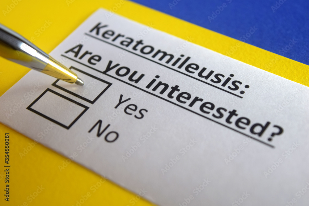 One person is answering question about keratomileusis. One person is answering question about keratomileusis.