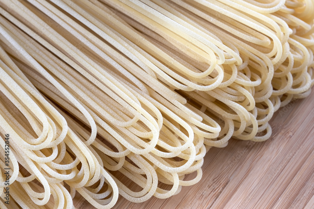 Long pasta made from white wheat flour