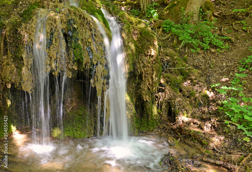 Fototapeta Naklejka Na Ścianę i Meble -  kleiner Wasserfall in der Rhön