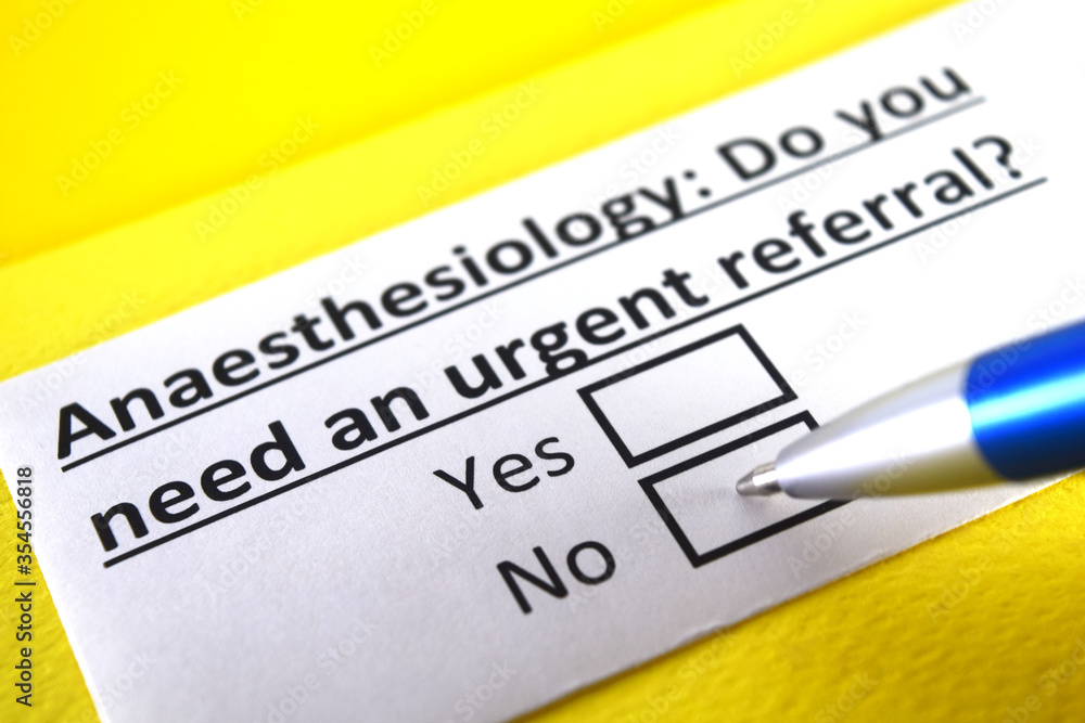 One person is answering question about anaesthesiology. One person is answering question about anaesthesiology.