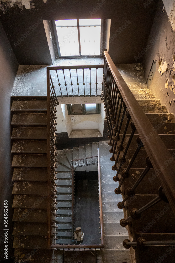 Obraz premium Casa e fabbrica abbandonata, Milano 