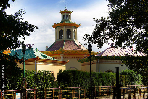 chinese temple roof